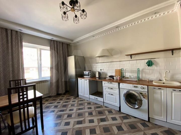 2-к. квартира, 70 м², 1/5 эт.