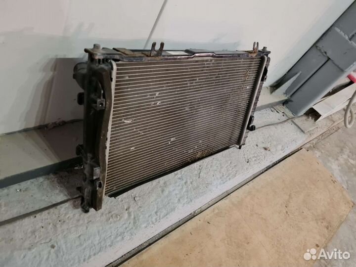 Радиатор охлаждения LADA Granta / Kalina 2