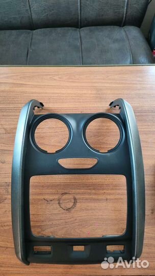 Магнитола с рамкой Renault Duster 2015