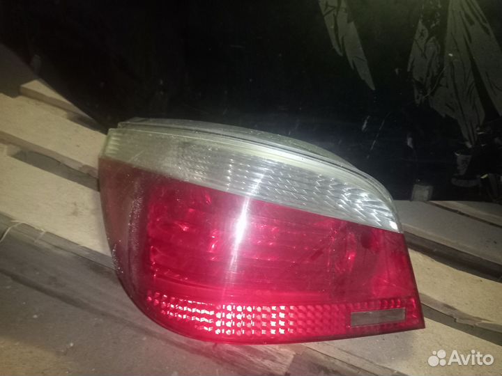 Задний левый фонарь на bmw е60