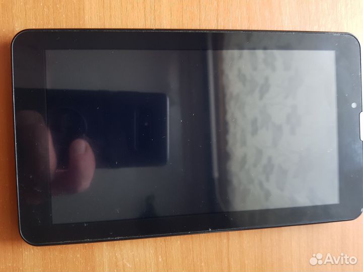 Планшет с симкартой Supra M728G