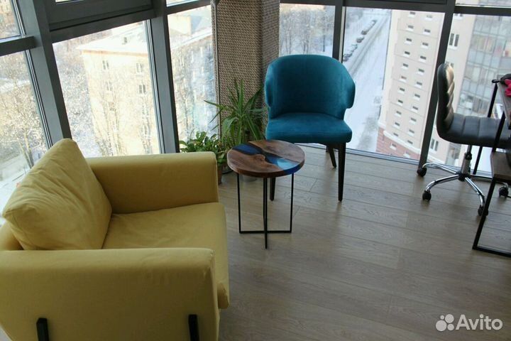 Журнальный столик с эпоксидной смолой