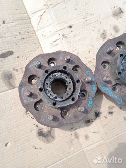 Ступица Nissan Terrano 2 Ниссан Террано 2 Отлично