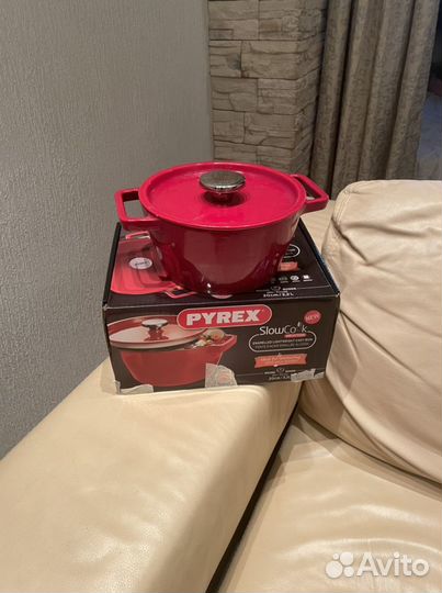 Кастрюля чугунная эмалированная Pyrex