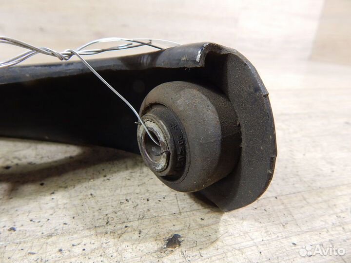 Рычаг передний левый Renault Scenic 1