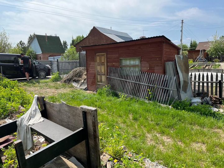 Дом 15 м² на участке 5 сот.