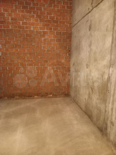 Машиноместо, 14 м²