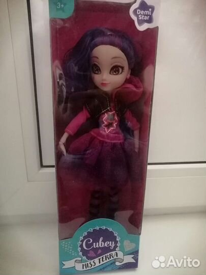 Кукла в коробке