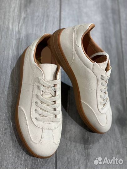 Кроссовки женские MaxMara Leisure:37-40