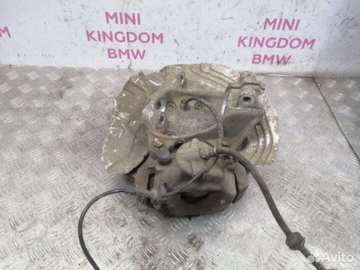 Поворотный кулак передний правый Bmw X1 E84 N52