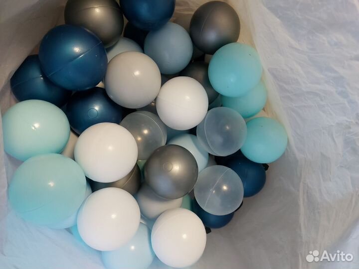 Сухой бассейн с шариками