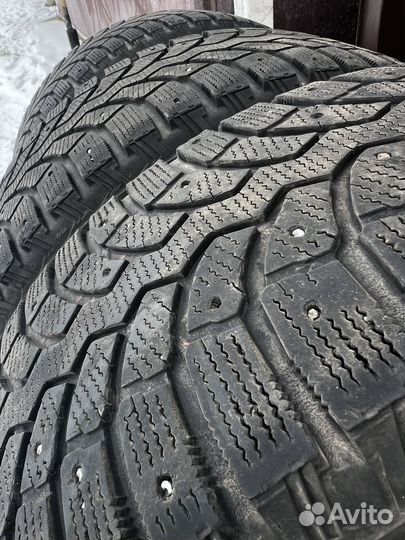 Bridgestone Blizzak Spike-01 225/60 R17 103