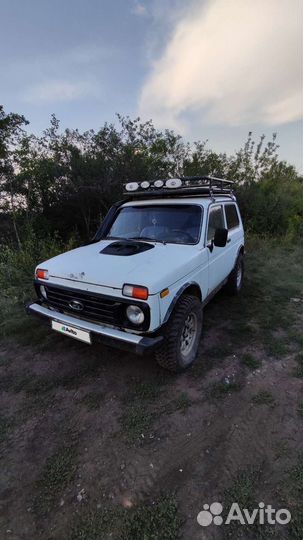 LADA 4x4 (Нива) 1.7 МТ, 2001, 150 000 км