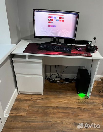 Компьютерный стол