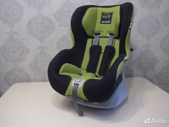 Автокресло Brevi Axo Черный с салатовый