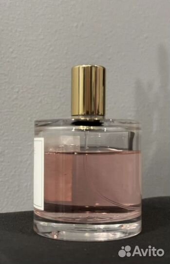 Pink molecule 090.09 zarkoperfume