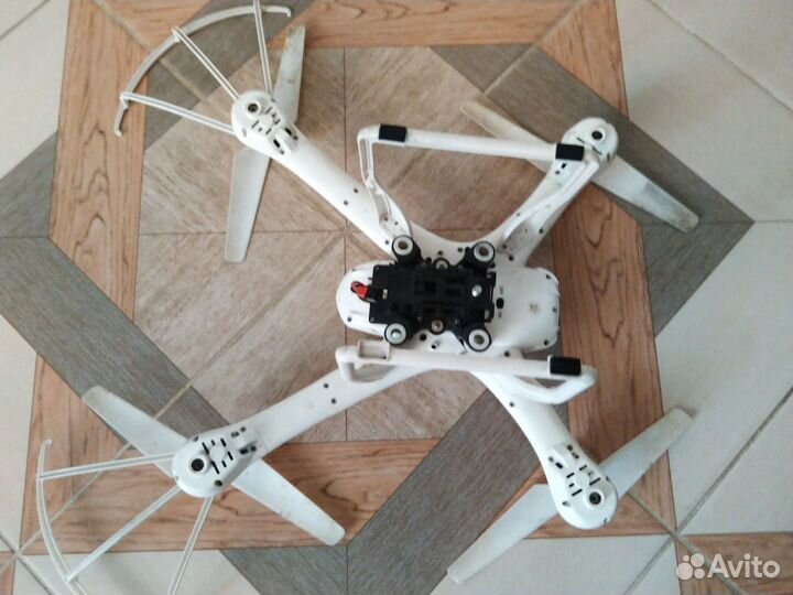 Квадрокоптер на запчасти