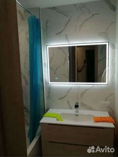 Зеркало с подсветкой для ванной