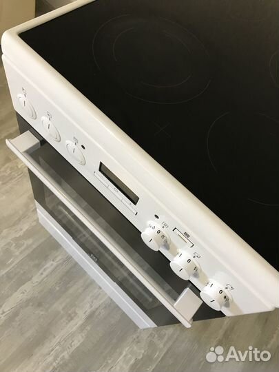 Плита электрическая Electrolux