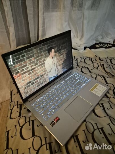 Ноутбук Asus vivobook 15