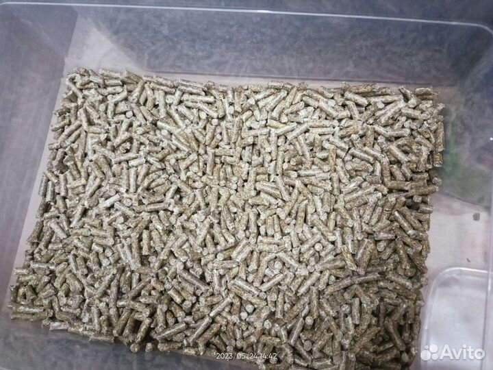 Лакомства и корм для грызунов