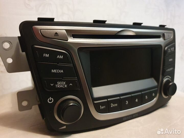 Штатная магнитола на hyundai solaris 1