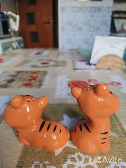 Солонка и перечница