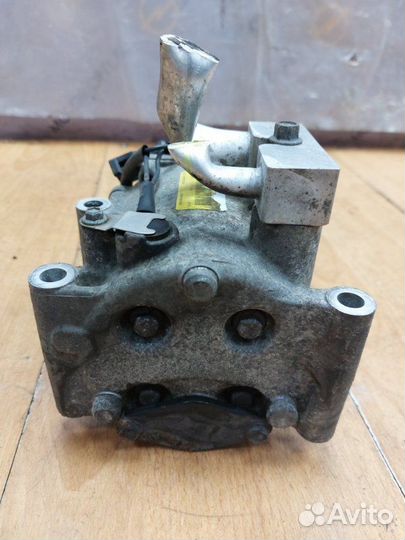 Компрессор кондиционера Ford Fusion fyja 2008