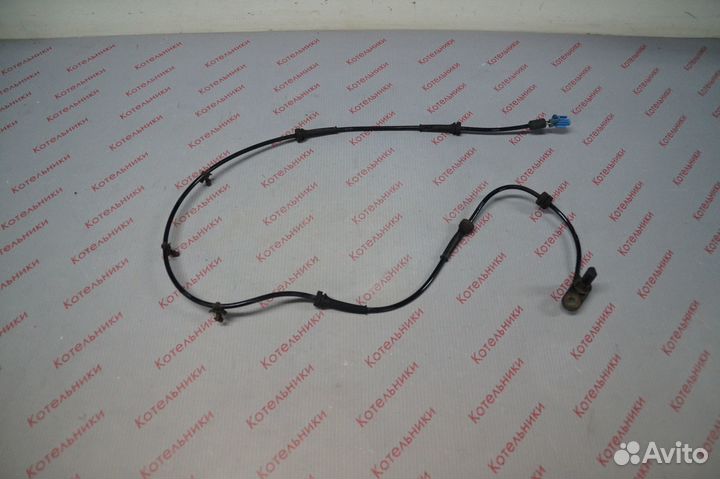 Nissan 47911-AV700 Датчик абс передней левый