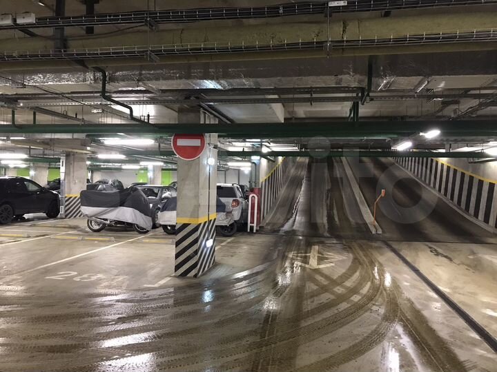 Машиноместо, 13 м²