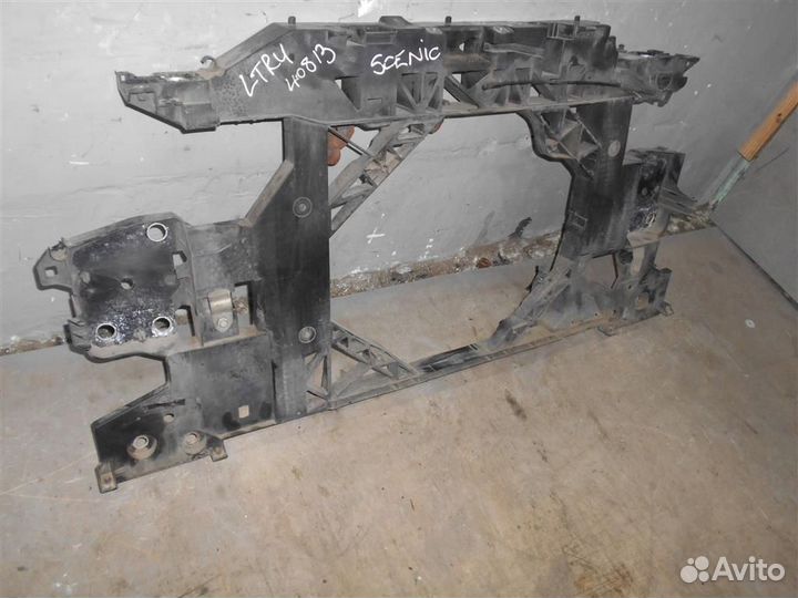 Панель передняя телевизор от Renault Scenic III 2