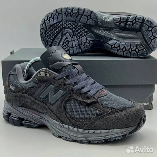 Кроссовки New Balance 2002r