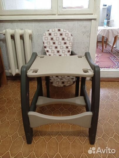 Стульчик для кормления