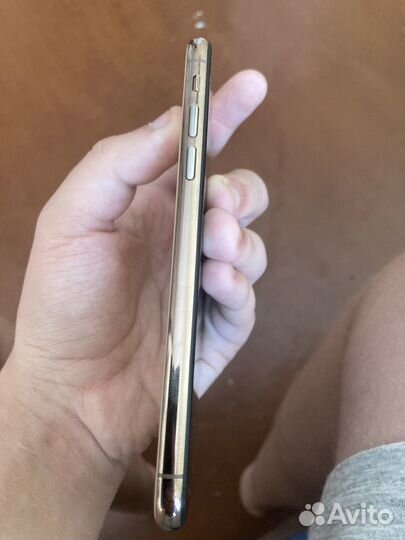 iPhone Xs, 64 ГБ