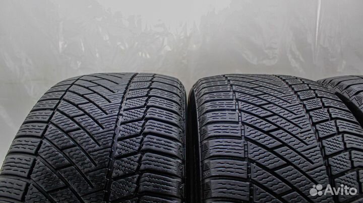 Continental ContiVikingContact 6 245/45 R18 100T