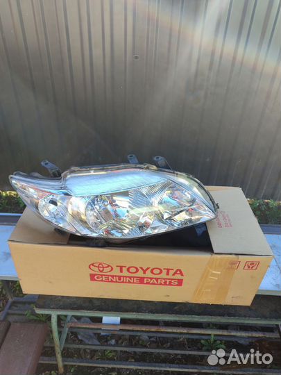 Фара правая/левая Тoyota Corolla с 2007 по 2012 г