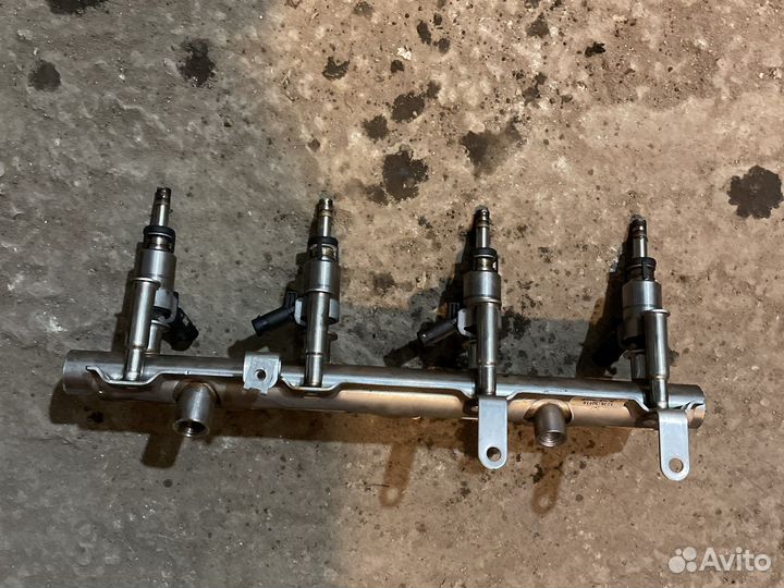 Топливная рампа audi a4 b8