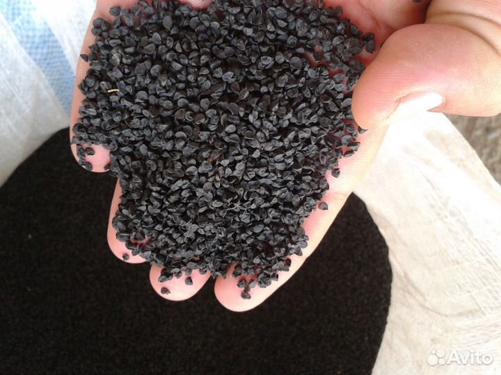 Семена чернушки лука, моркови, свеклы