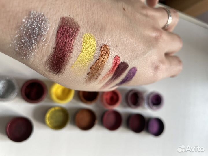 Тени tammy tanuka