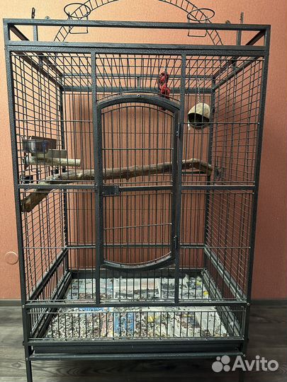 Клетка для крупных попугаев
