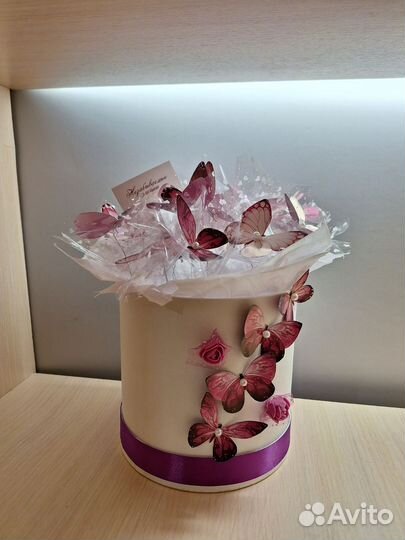 Светящийся букет из бабочек