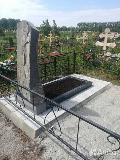 Благоустройство могил, захоронений, памятники