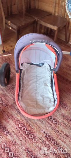 Продам коляску 3 в 1 zippi