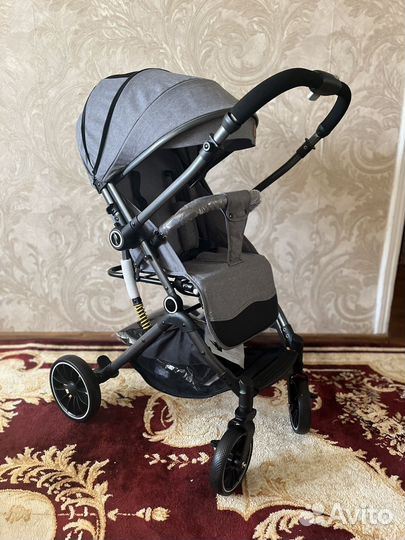 Коляска новая в коробке с перекидной ручкой