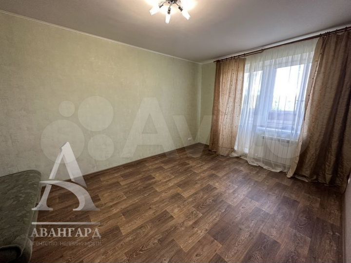 1-к. квартира, 33 м², 1/4 эт.