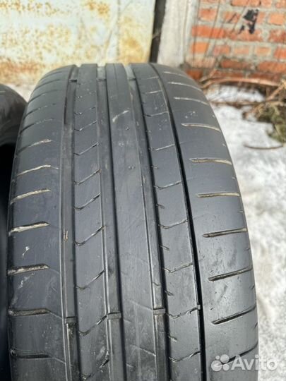 Pirelli P Zero PZ4 245/45 R20 и 275/40 R20 106W