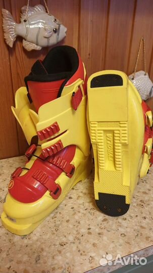 Горнолыжные ботинки tyrolia