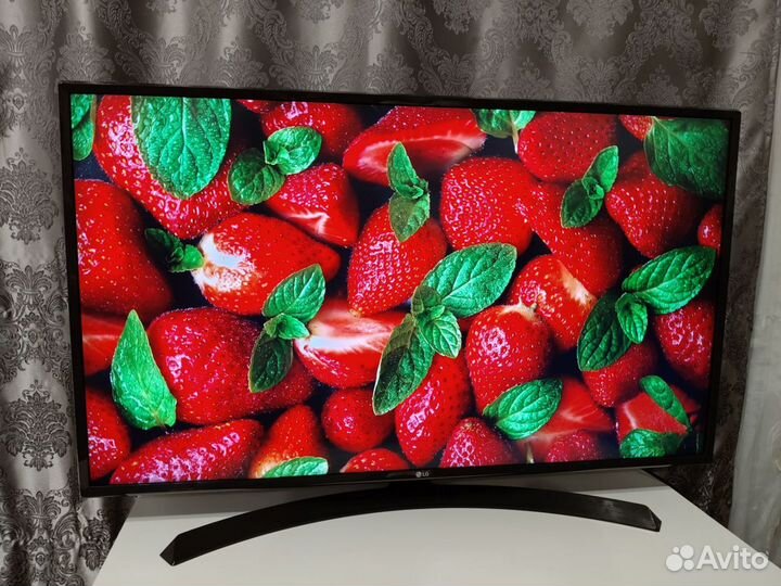 Огромный LG 4k SMART TV Wi-Fi