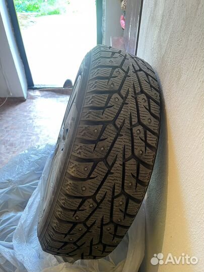 Продаю зимние колеса R 15 на киа рио