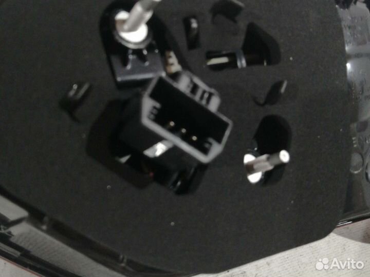 Фонарь внутренний левый Volkswagen Tiguan 2 17-22